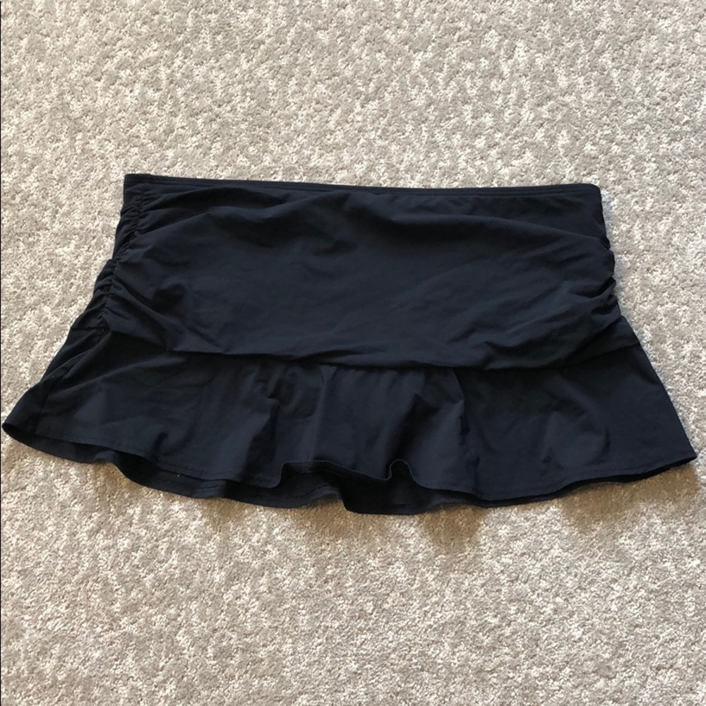 Land’s End Black Swim Skirt, Size 22